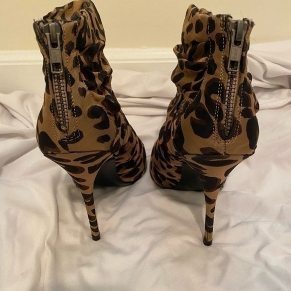 Elizabeth and James leopard chiffon boots - Picture 5 of 11